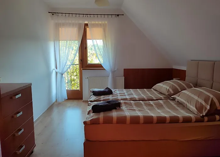 民宿 Pod Kosarkami *